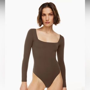 Babaton Aritzia Square Neckline Bodysuit